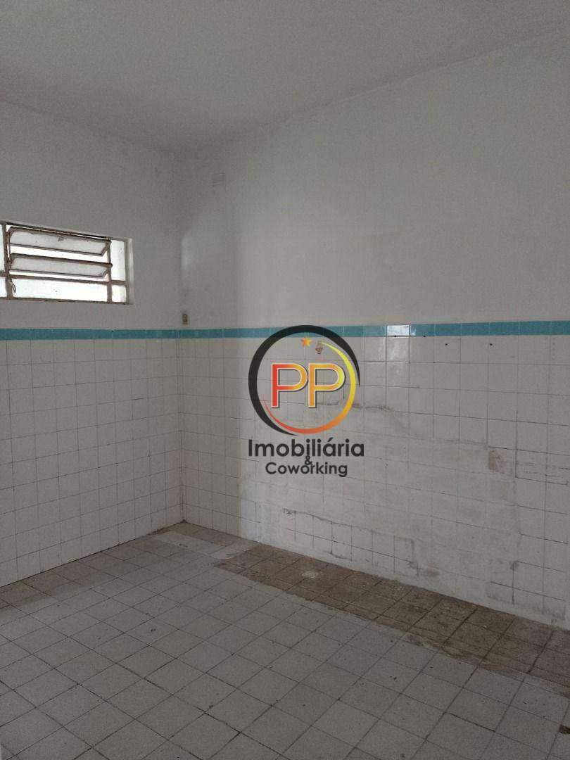 Casa para alugar com 4 quartos, 177m² - Foto 13