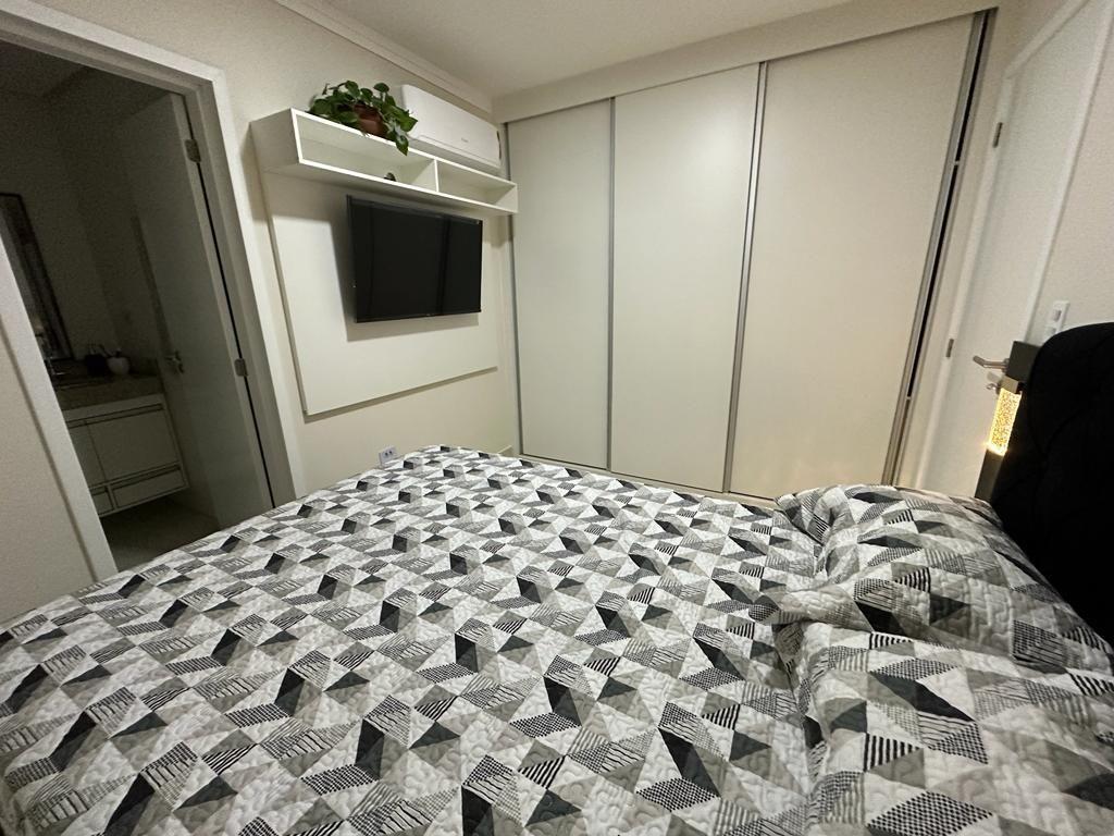 Apartamento à venda com 2 quartos, 76m² - Foto 31