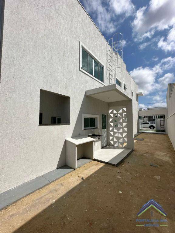 Casa à venda com 4 quartos, 159m² - Foto 5