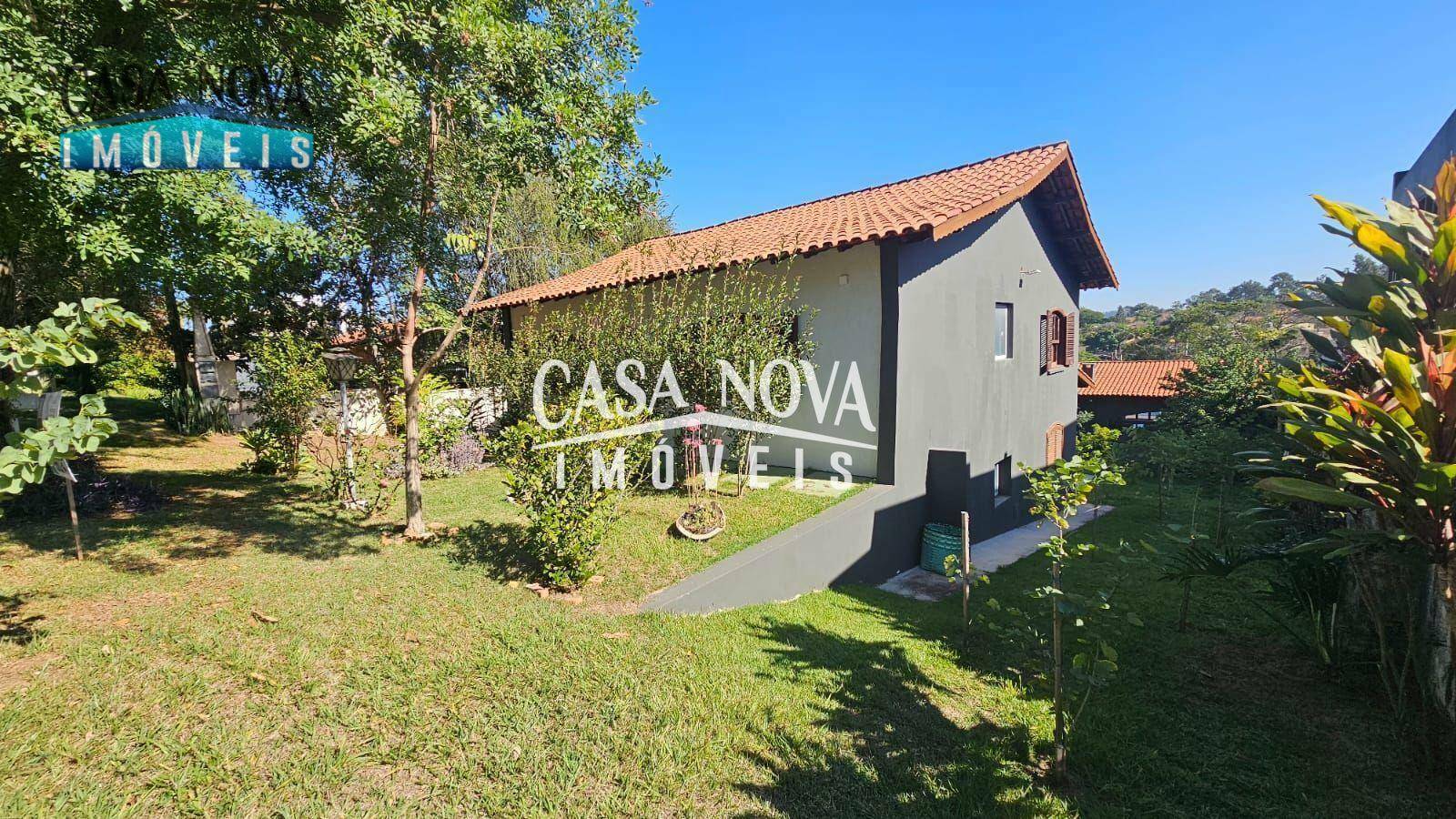 Casa de Condomínio para alugar com 4 quartos, 192m² - Foto 4