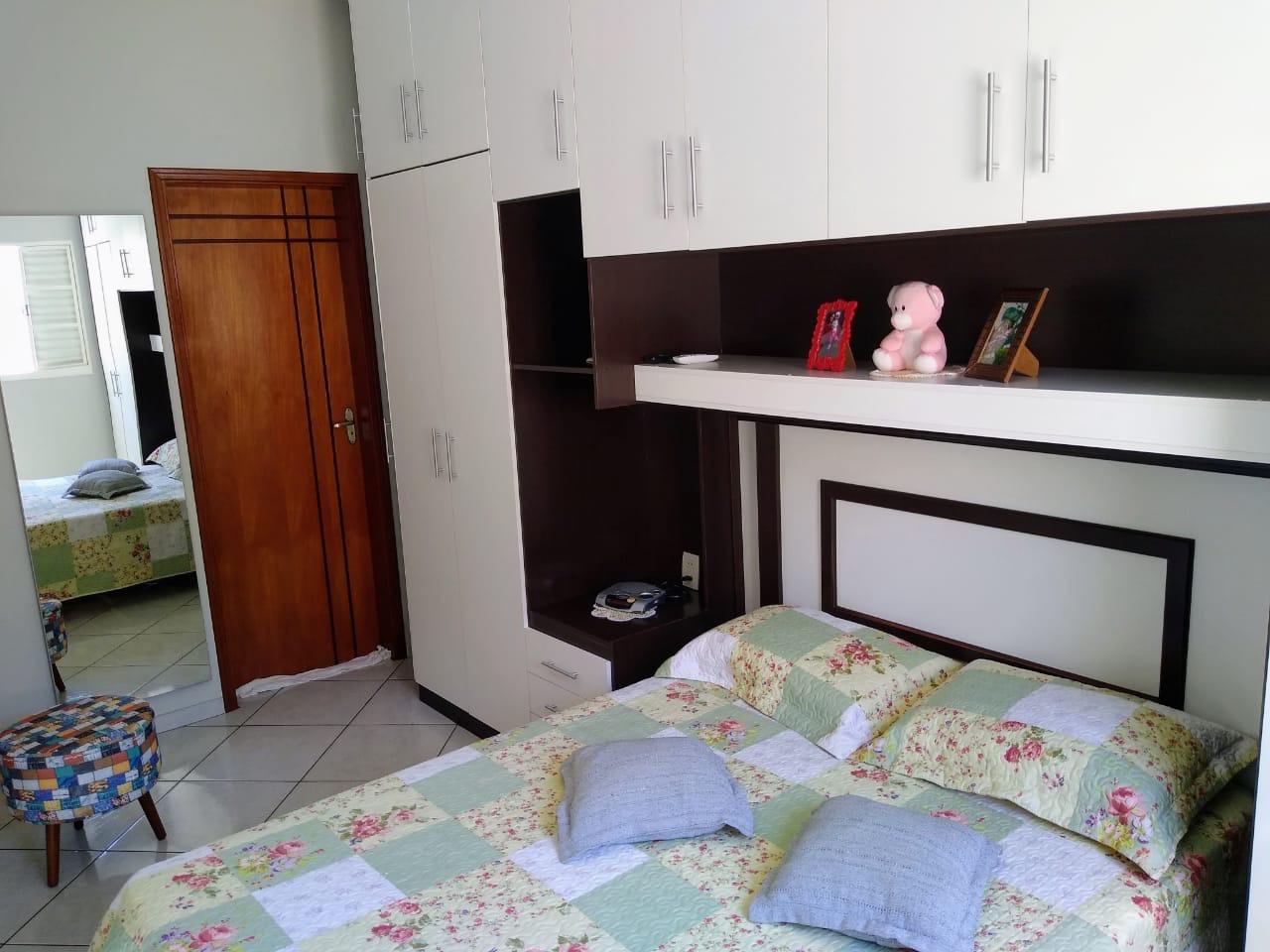 Casa à venda com 3 quartos, 250m² - Foto 6