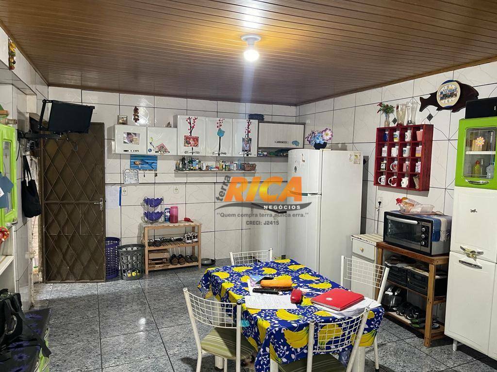 Casa à venda com 3 quartos, 230m² - Foto 9