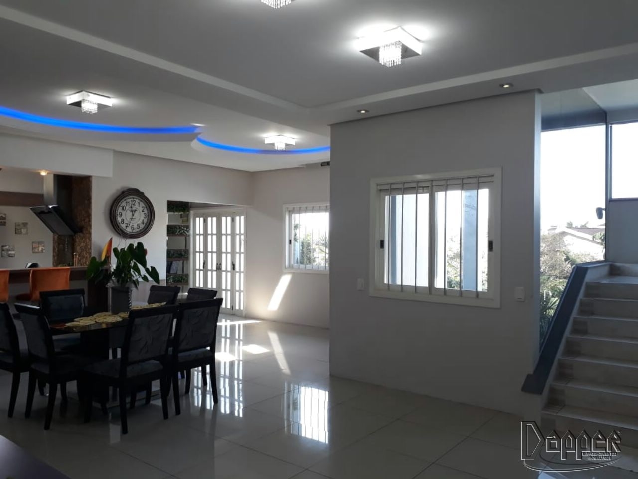 Casa à venda com 3 quartos, 349m² - Foto 4