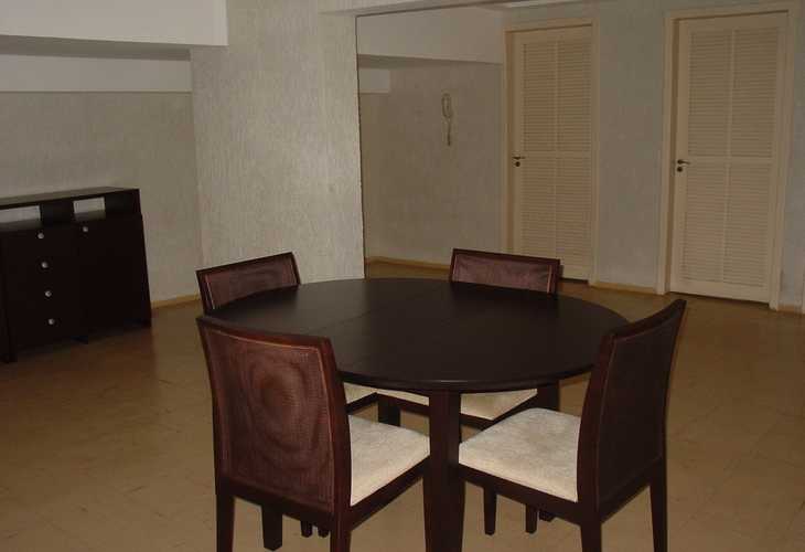 Apartamento à venda com 4 quartos, 235m² - Foto 2