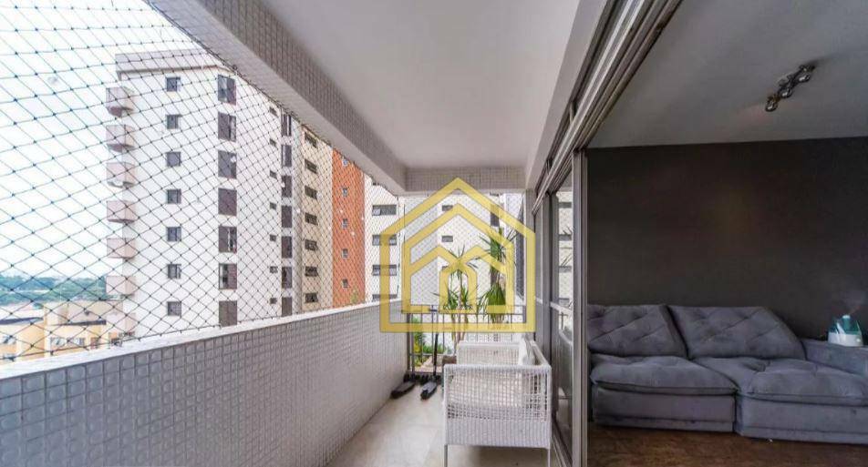 Apartamento à venda com 4 quartos, 180m² - Foto 9