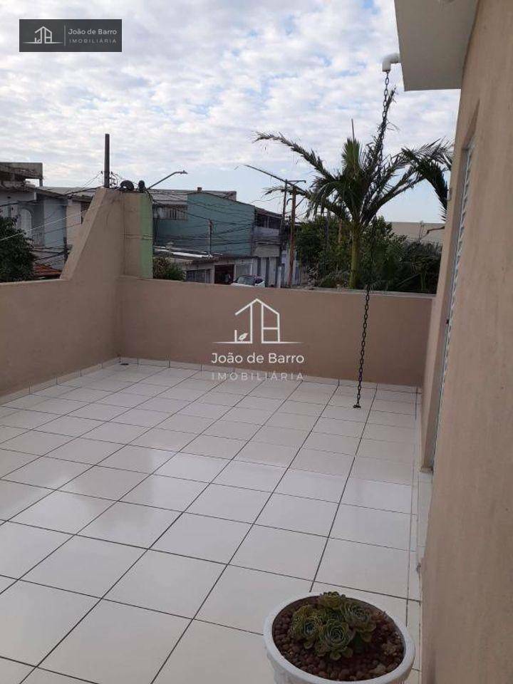 Sobrado à venda com 3 quartos, 200m² - Foto 5