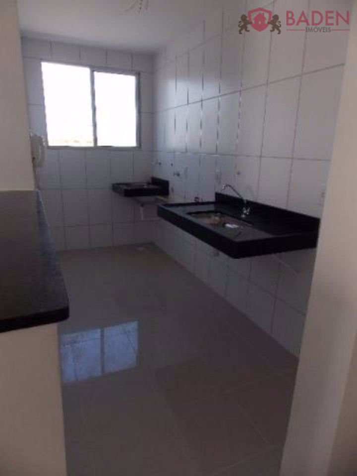 Apartamento, 2 quartos, 49 m² - Foto 2