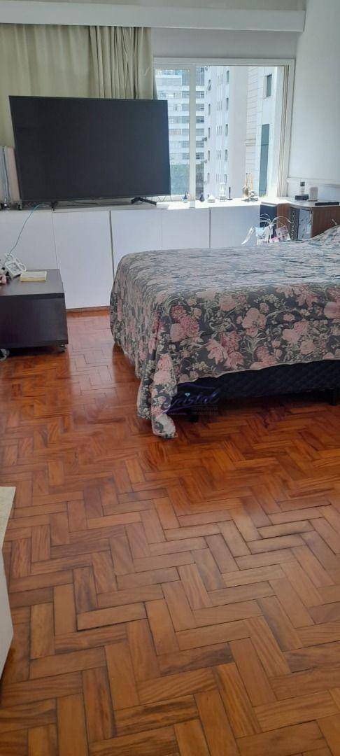 Apartamento à venda com 3 quartos, 130m² - Foto 22