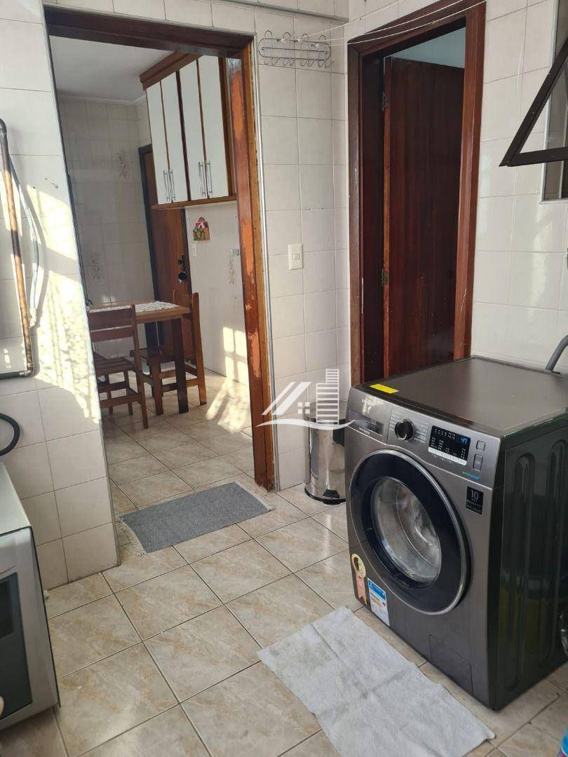 Apartamento à venda com 3 quartos, 135m² - Foto 6