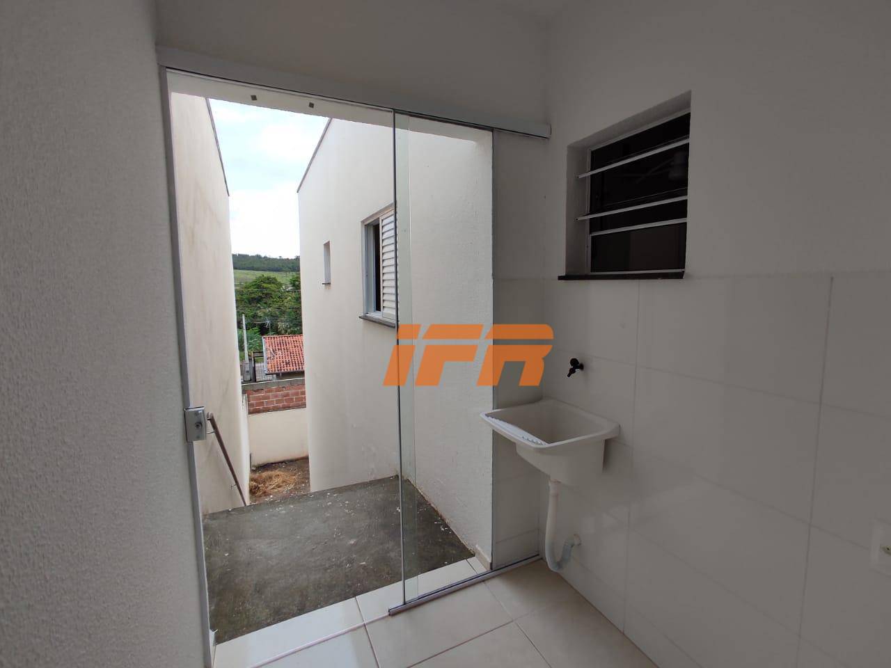 Casa à venda com 2 quartos, 80m² - Foto 21