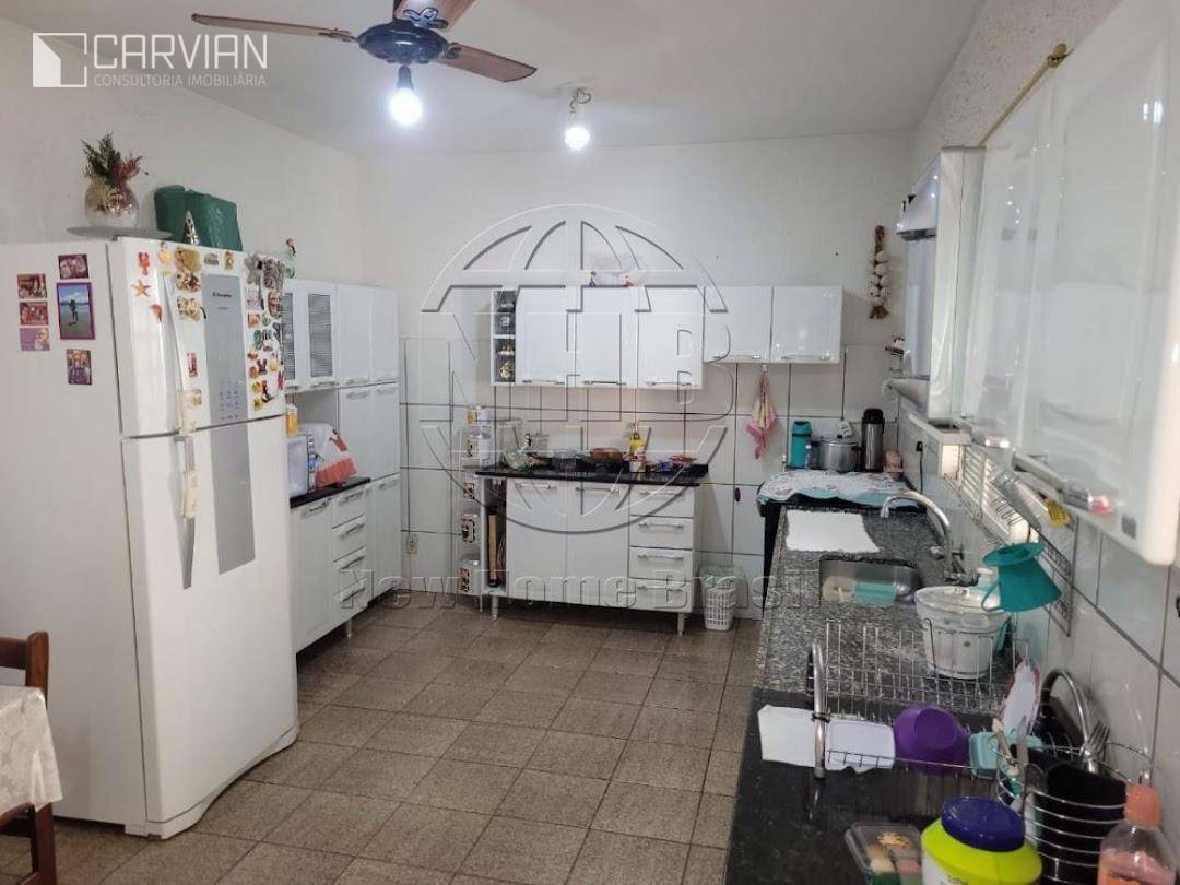 Casa à venda com 3 quartos, 185m² - Foto 17