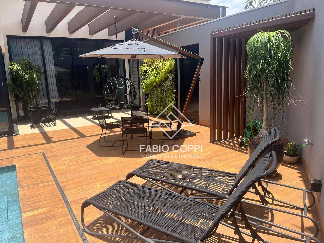 Casa de Condomínio à venda com 4 quartos, 455m² - Foto 2