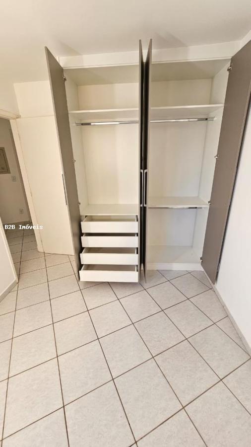 Apartamento à venda com 3 quartos, 76m² - Foto 17