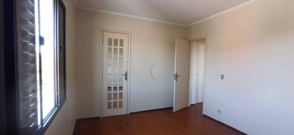 Apartamento para alugar com 3 quartos, 140m² - Foto 36