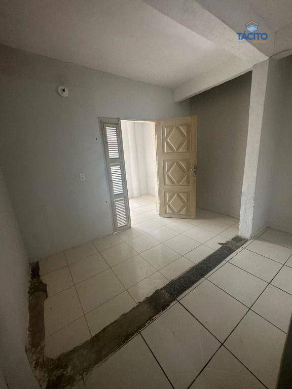 Casa à venda com 8 quartos, 400m² - Foto 22