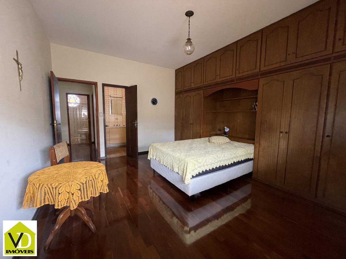 Casa à venda com 3 quartos, 200m² - Foto 16