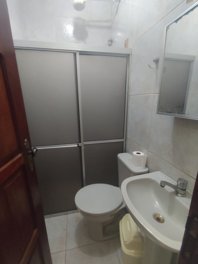 Casa à venda com 5 quartos, 200m² - Foto 18