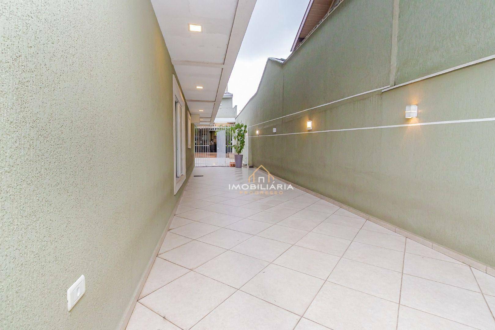 Casa para alugar com 4 quartos, 360m² - Foto 13