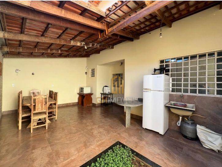 Sobrado à venda com 4 quartos, 120m² - Foto 3