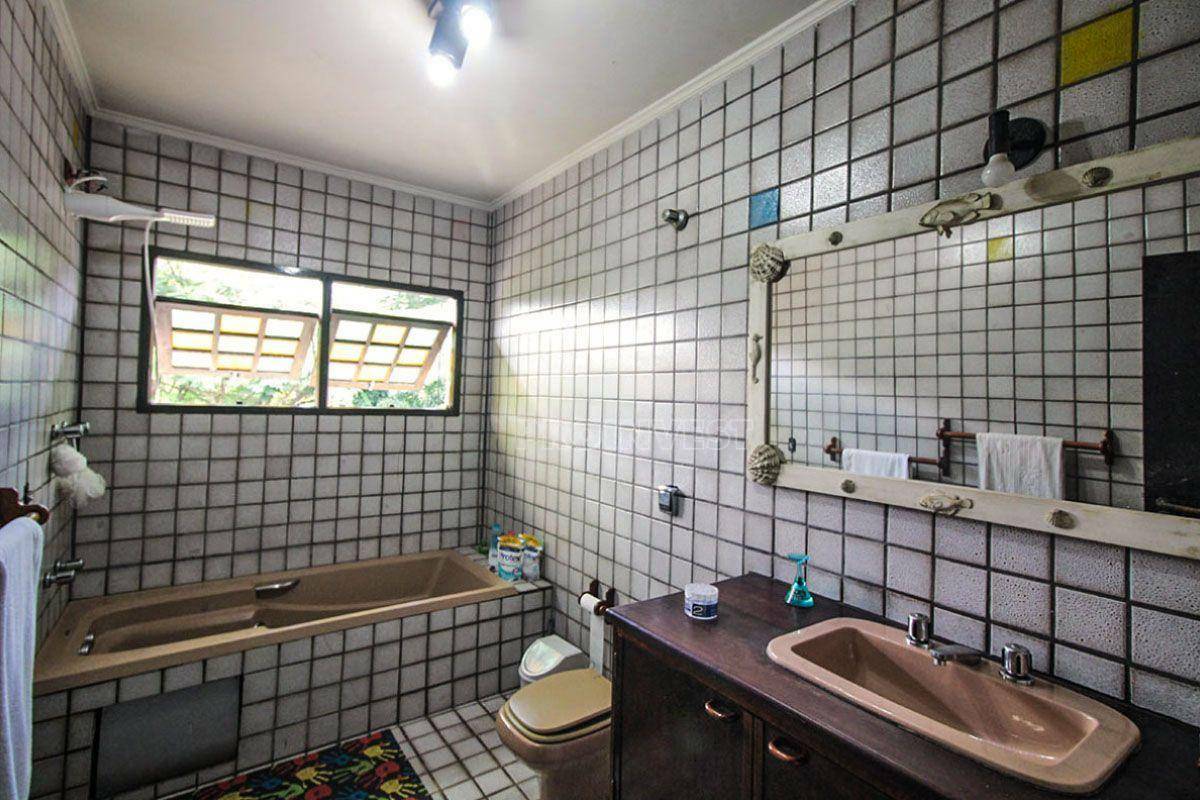 Casa de Condomínio à venda com 3 quartos, 420m² - Foto 15