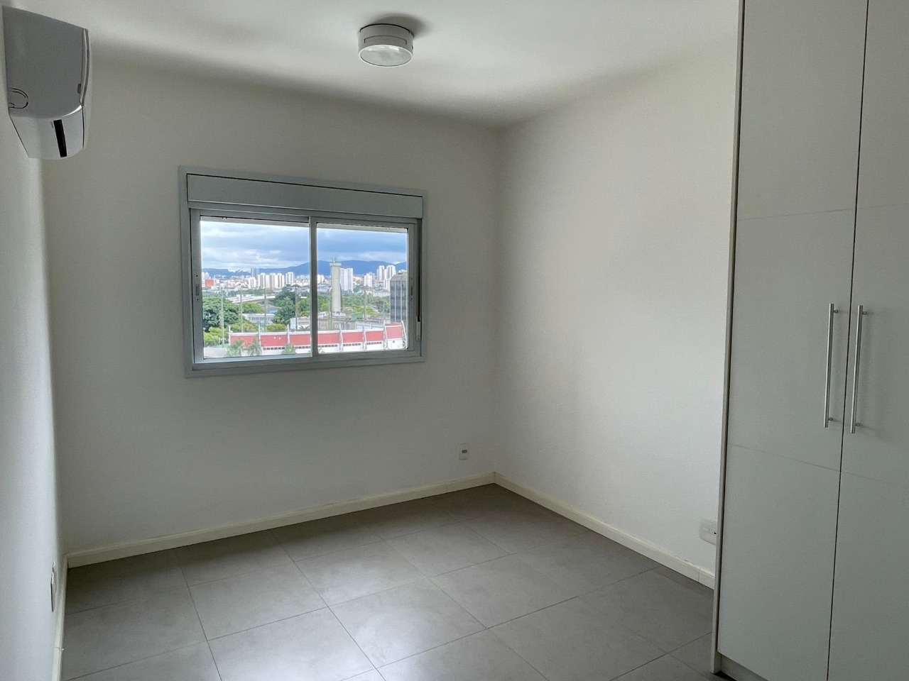 Apartamento à venda com 2 quartos, 67m² - Foto 10