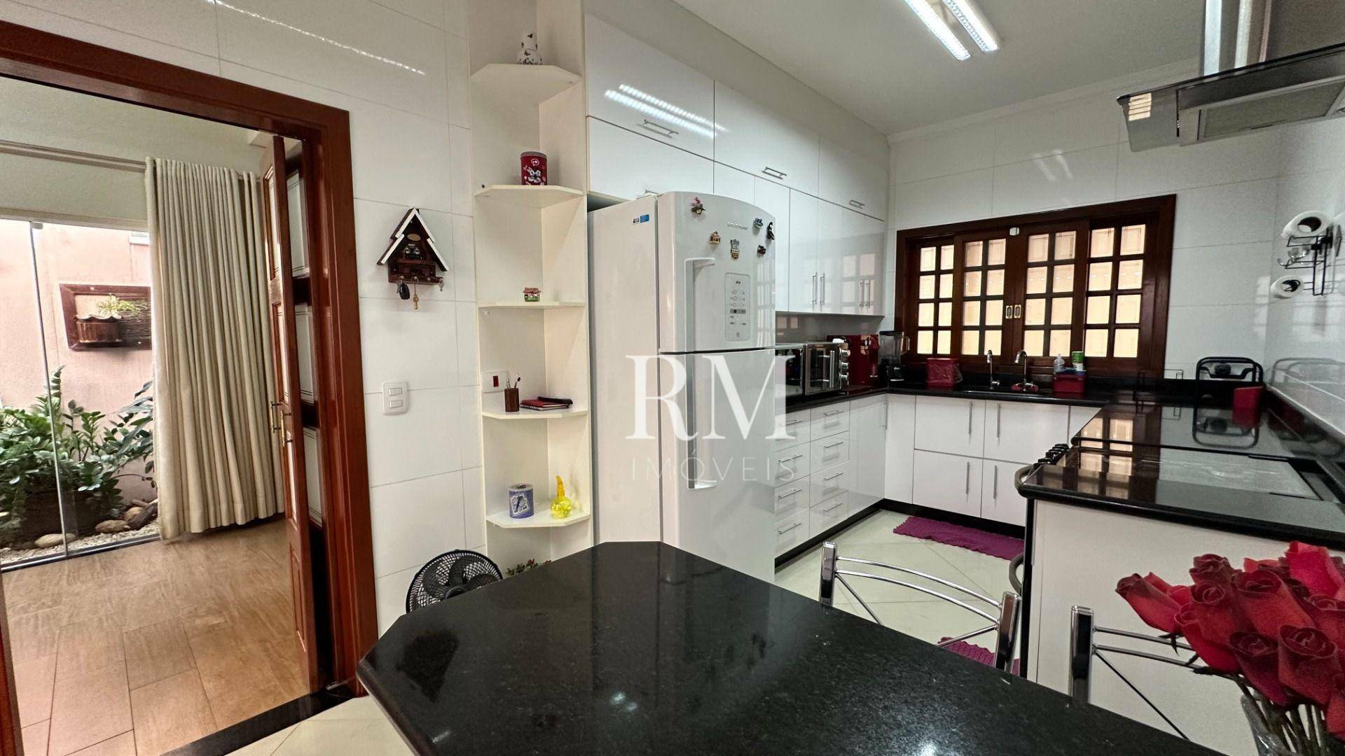 Casa à venda com 3 quartos, 122m² - Foto 7