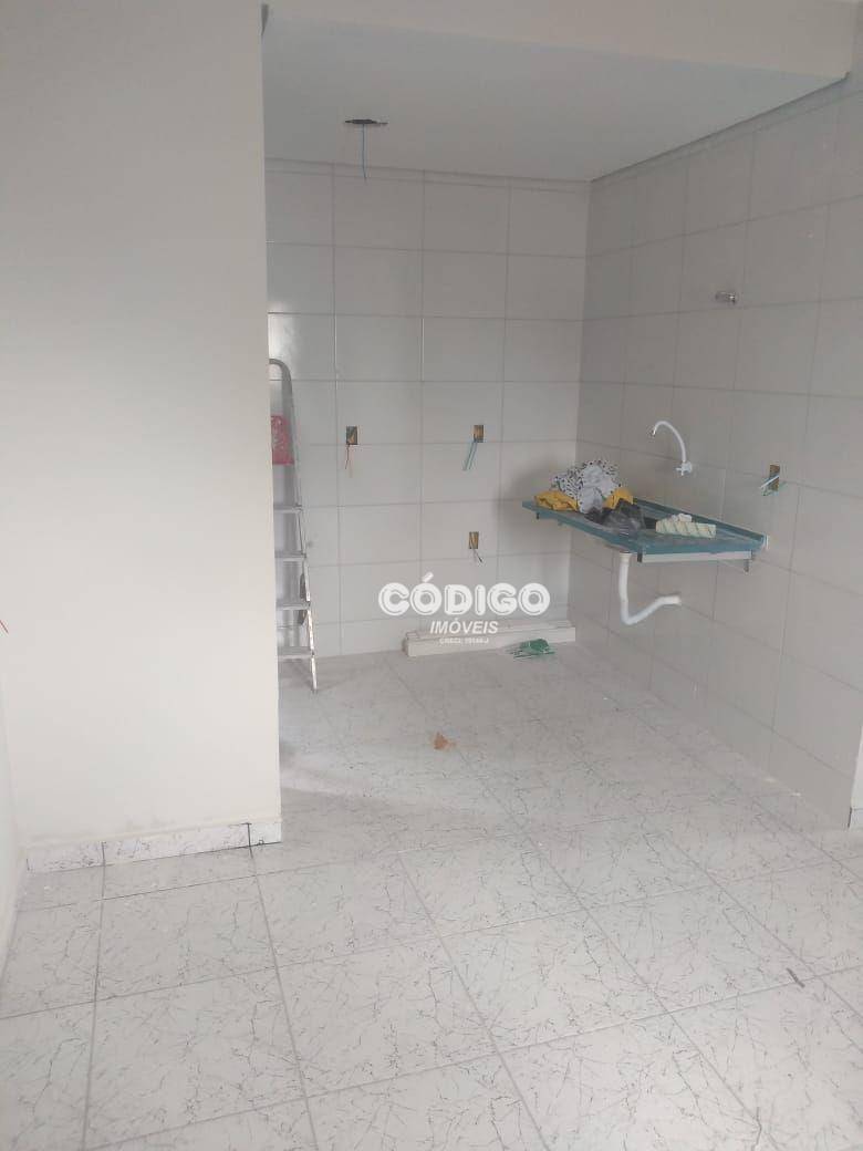 Apartamento para alugar com 2 quartos, 38m² - Foto 7