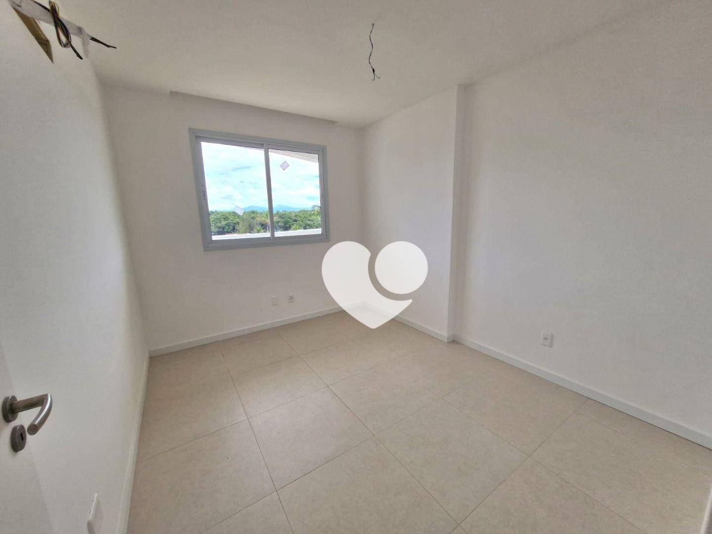 Apartamento à venda com 3 quartos, 110m² - Foto 5