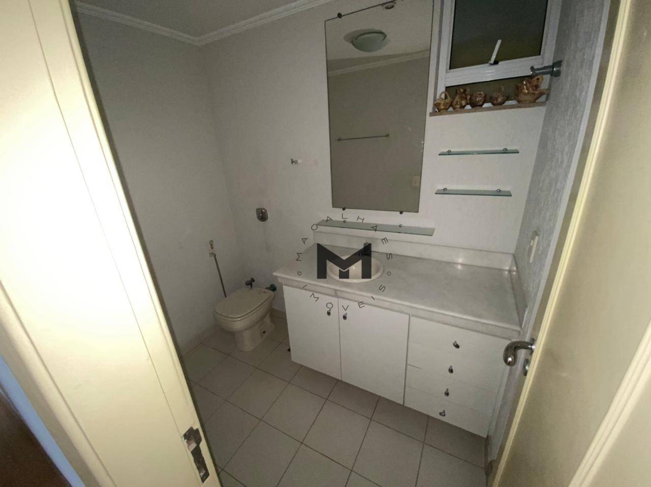 Apartamento à venda com 3 quartos, 179m² - Foto 6