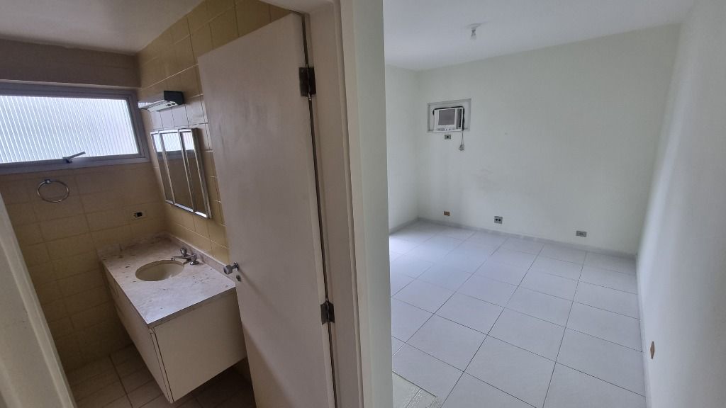 Apartamento à venda com 3 quartos, 115m² - Foto 8