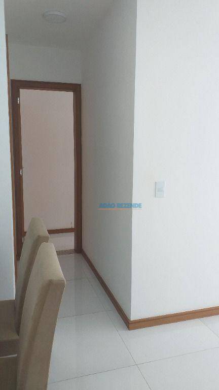 Apartamento à venda com 1 quarto, 41m² - Foto 8