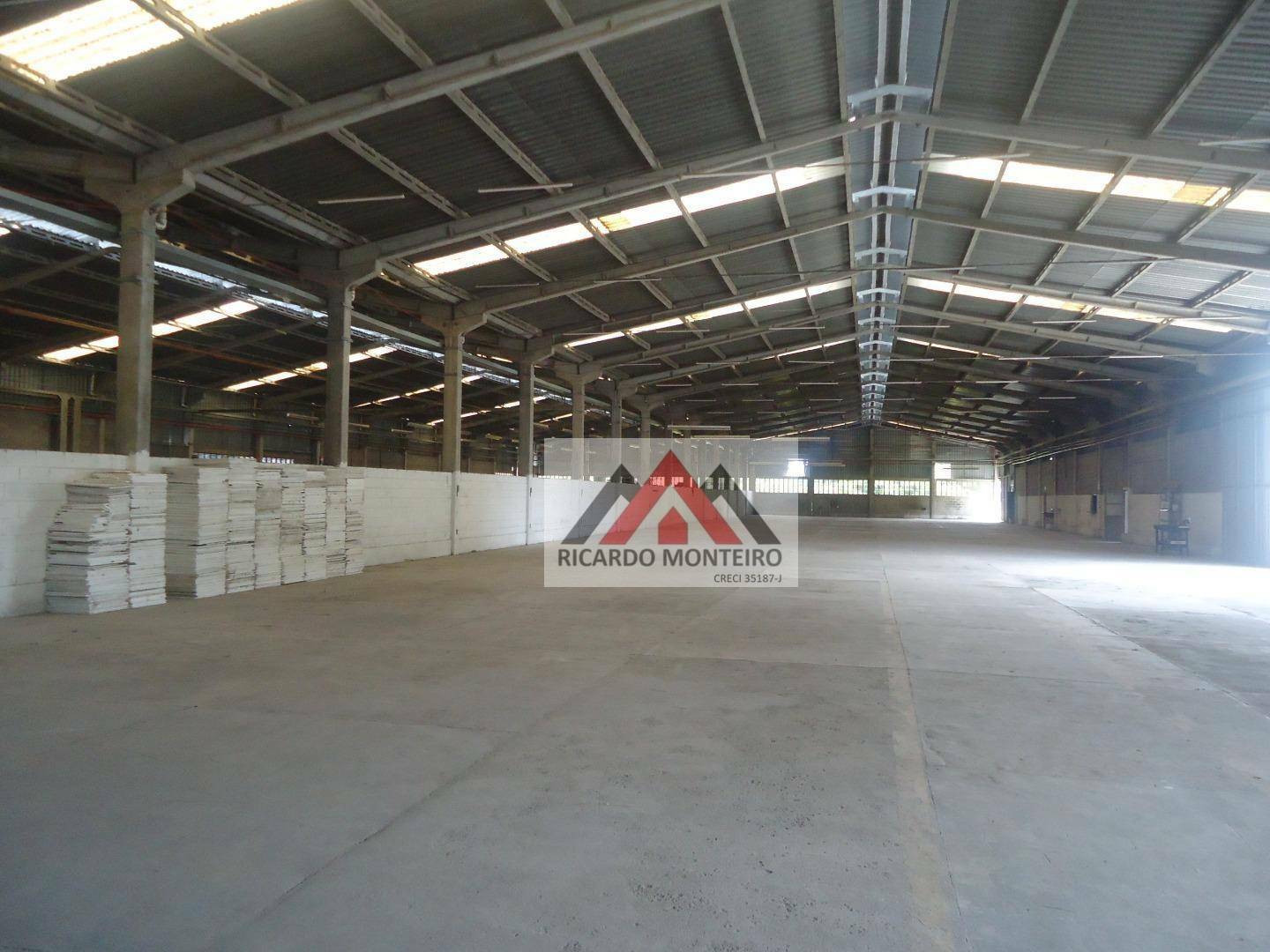 Depósito-Galpão, 4898 m² - Foto 1