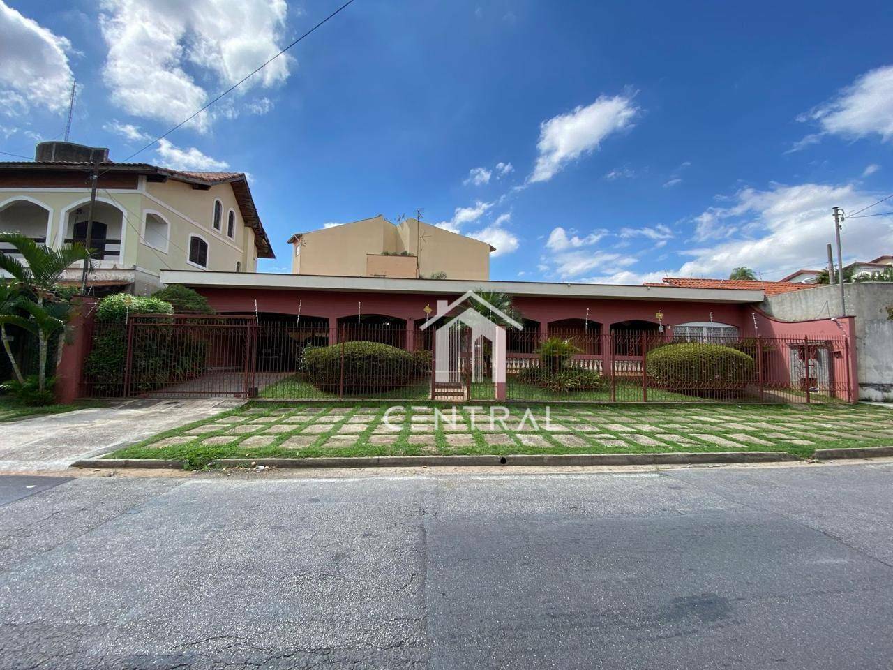 Casa à venda com 4 quartos, 370m² - Foto 1