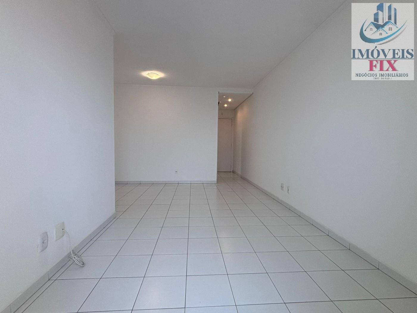Apartamento à venda com 2 quartos, 75m² - Foto 8