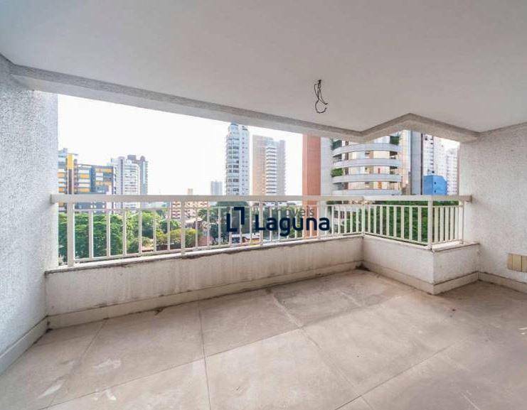 Apartamento à venda com 3 quartos, 175m² - Foto 2