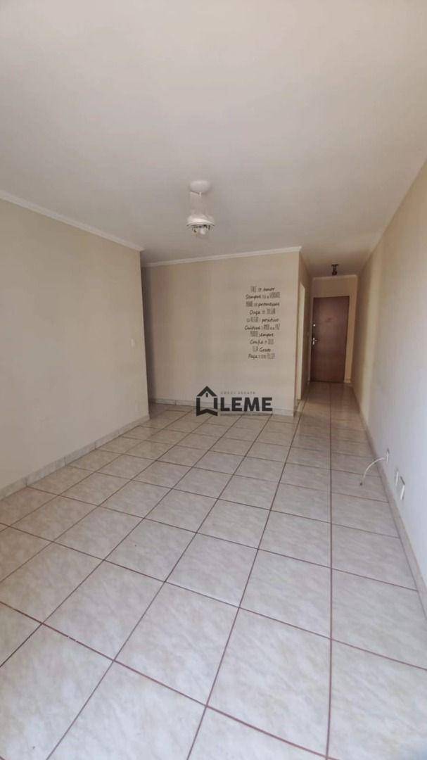 Apartamento à venda com 3 quartos, 79M2 - Foto 2