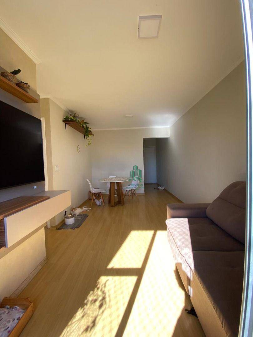 Apartamento à venda com 2 quartos, 62m² - Foto 2