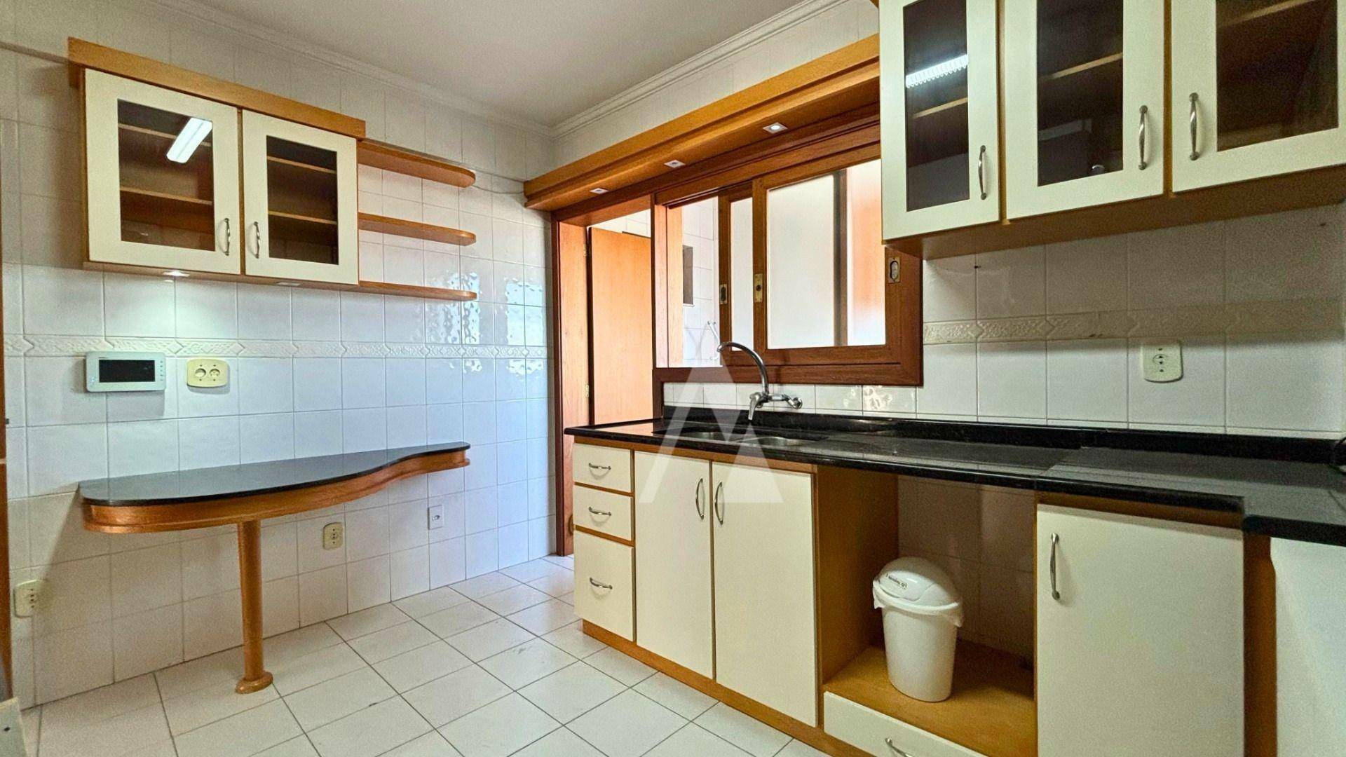 Apartamento à venda com 3 quartos, 139m² - Foto 9