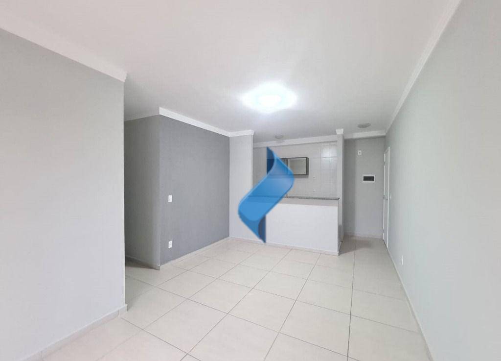 Apartamento à venda com 3 quartos, 70m² - Foto 1