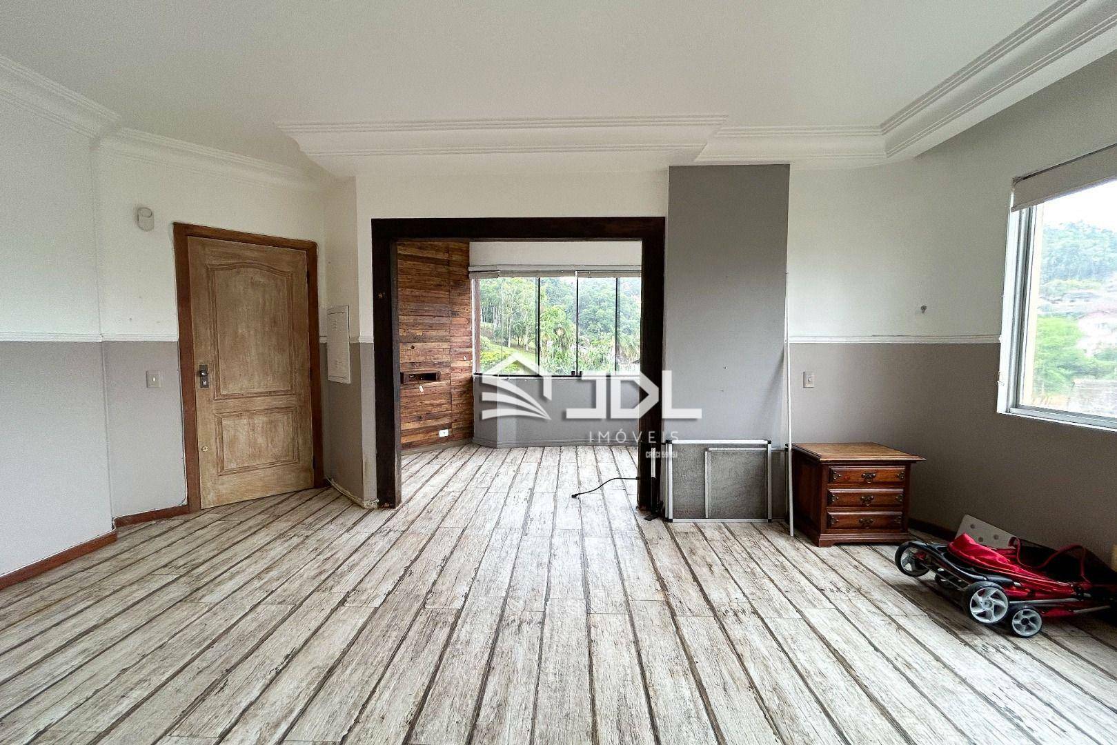 Apartamento à venda com 3 quartos, 121m² - Foto 6