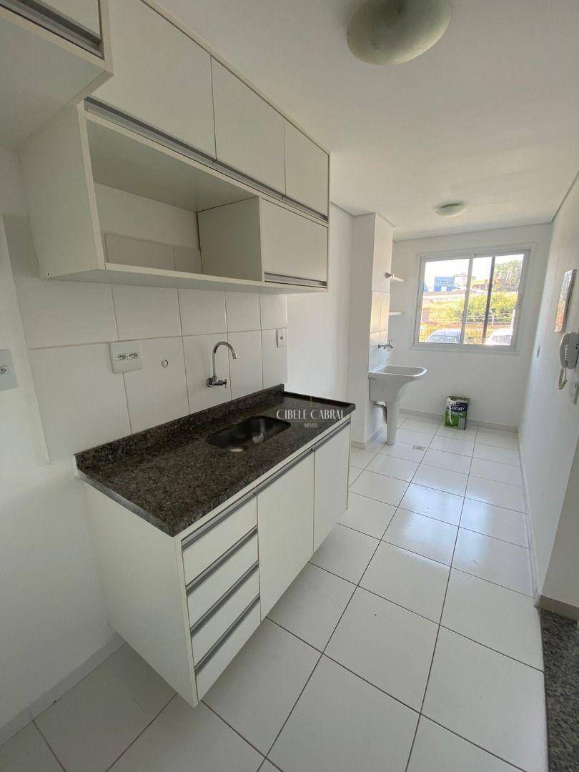 Apartamento à venda com 2 quartos, 58m² - Foto 4