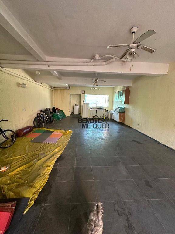 Sobrado à venda com 3 quartos, 224m² - Foto 4