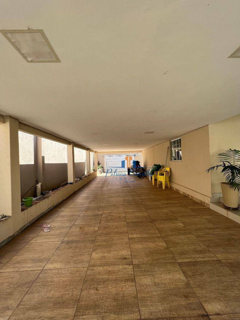 Casa à venda com 3 quartos, 300m² - Foto 23