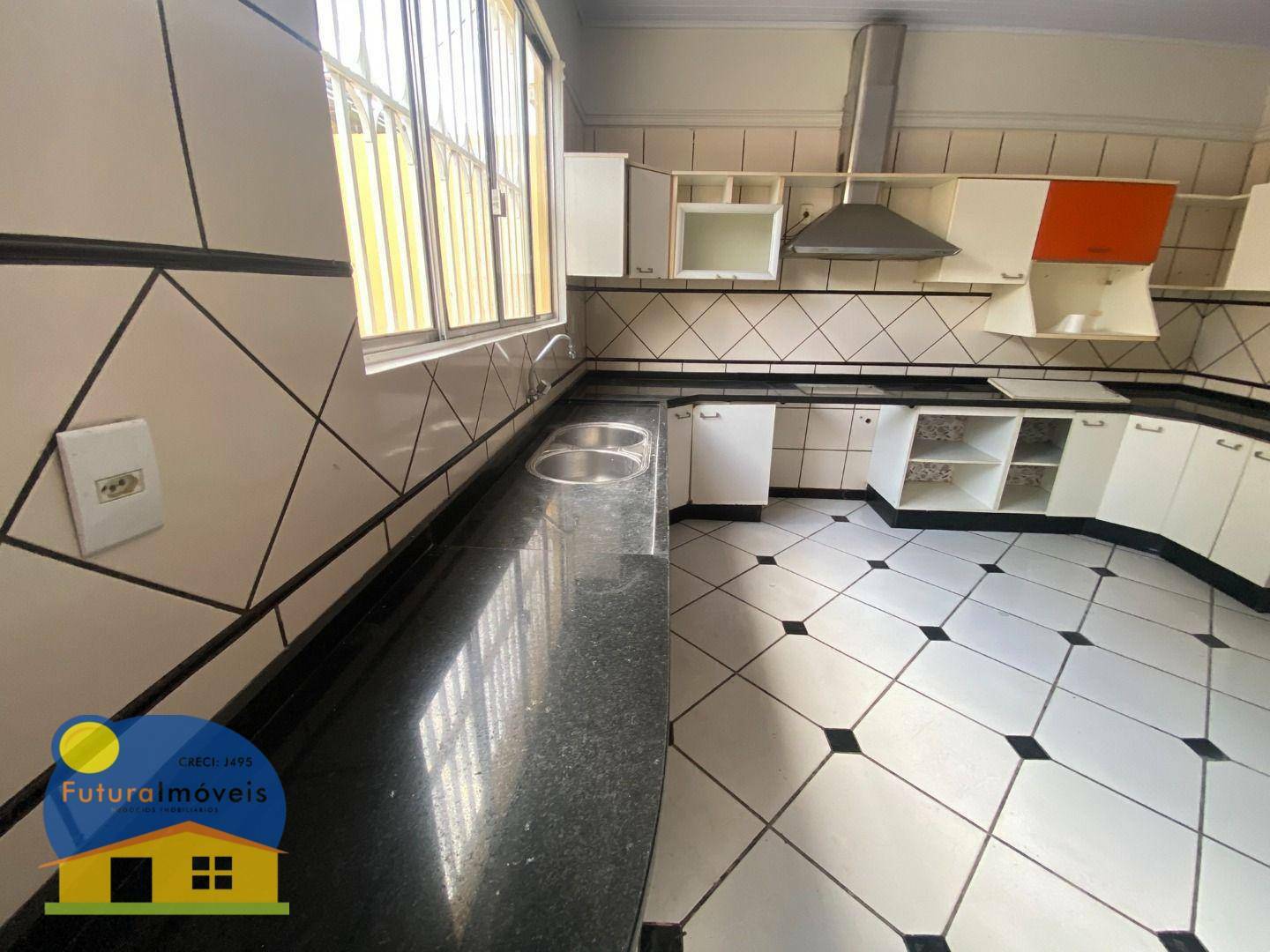 Casa para alugar com 4 quartos, 233m² - Foto 17