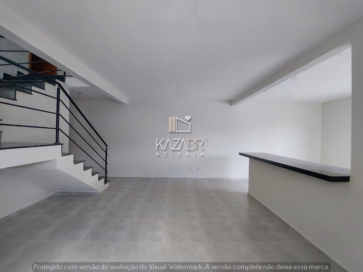 Casa à venda com 3 quartos, 151m² - Foto 1