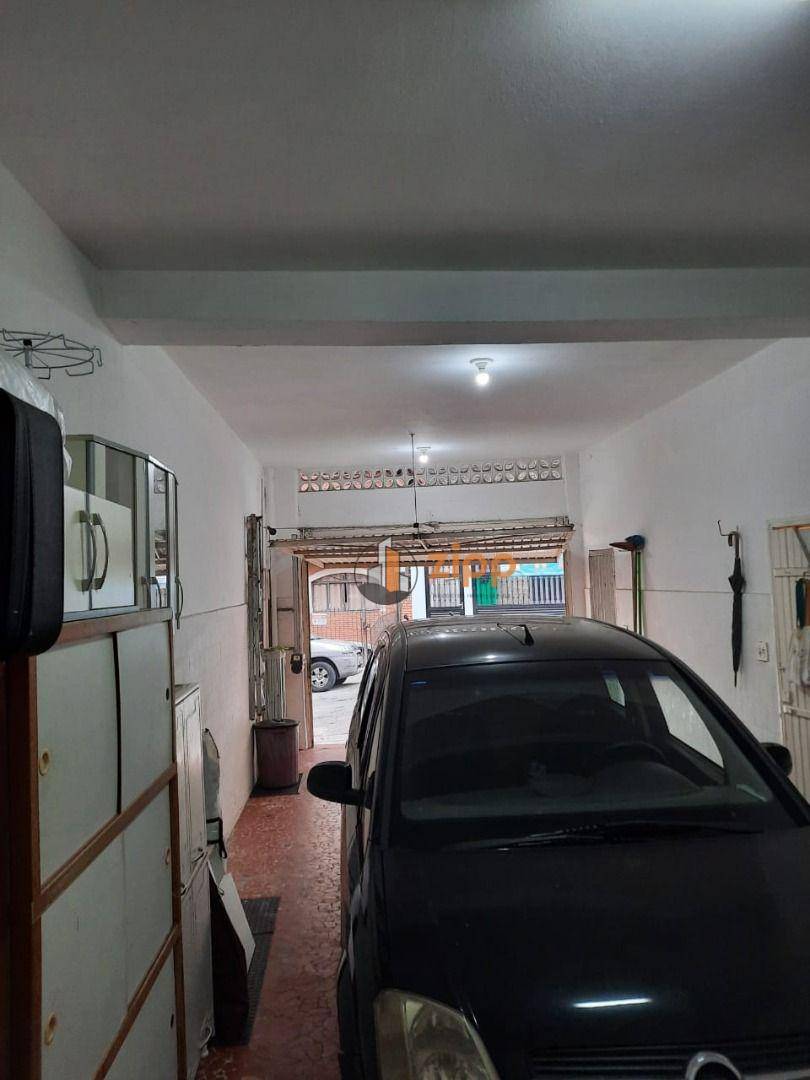 Sobrado à venda com 3 quartos, 200m² - Foto 73