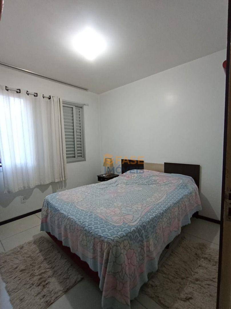 Apartamento à venda com 3 quartos, 81m² - Foto 7