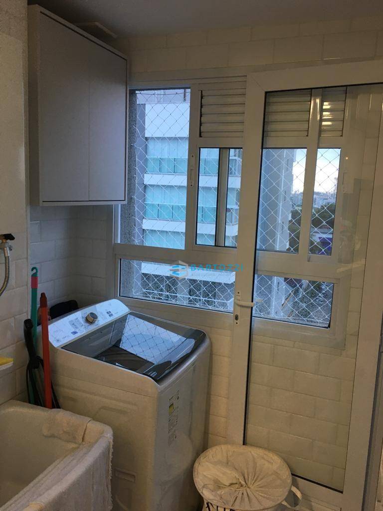 Apartamento à venda com 2 quartos, 65m² - Foto 8