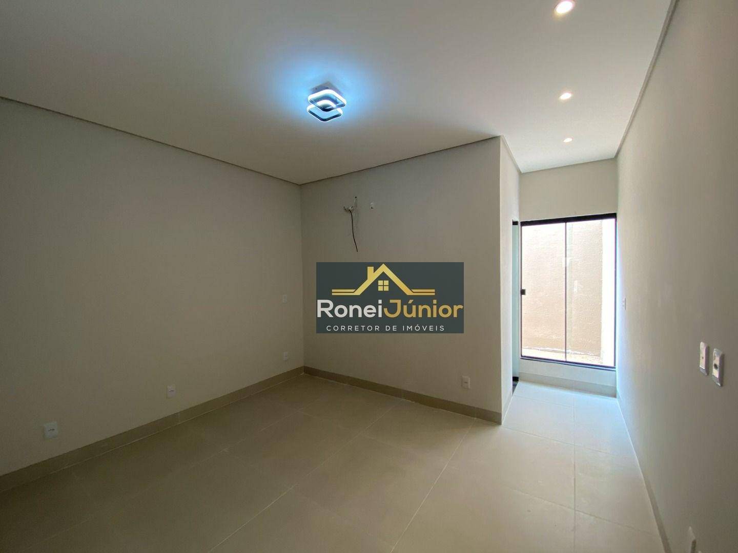 Casa à venda com 2 quartos, 65m² - Foto 6