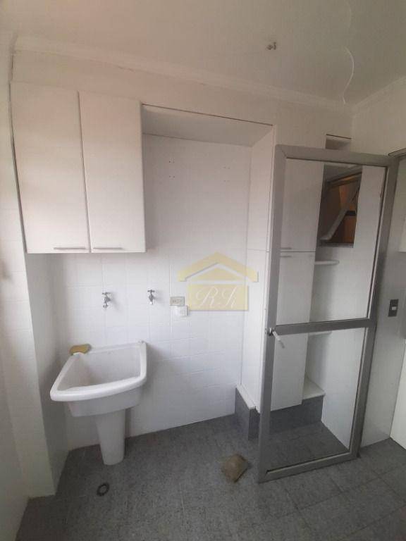 Apartamento à venda com 3 quartos, 68m² - Foto 8